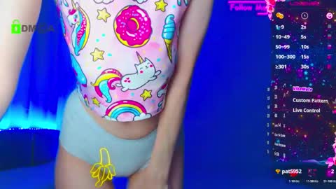 Emely online show from November 5, 1:38 am