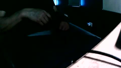 Snapshot of emi4850 chatting on January 19, 8:19 pm emi4850 online show from January 19, 8:19 pm