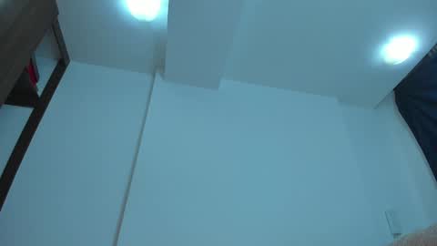 Emi online show from February 3, 11:15 pm