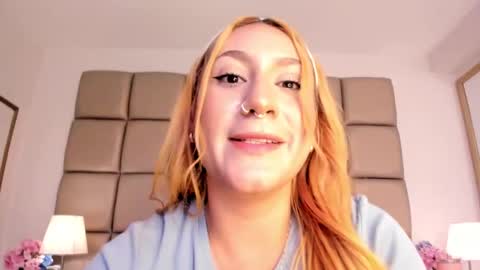 EMILY ROBERTS online show from January 22, 10:59 pm