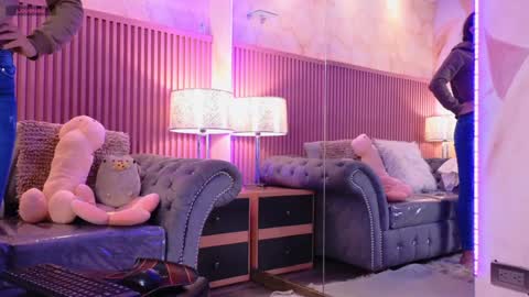 Emily online show from January 14, 12:45 pm