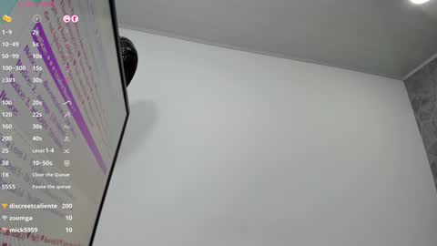 Emili Lenus online show from January 25, 2:25 pm