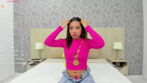 Emili Lenus online show from February 23, 11:22 am