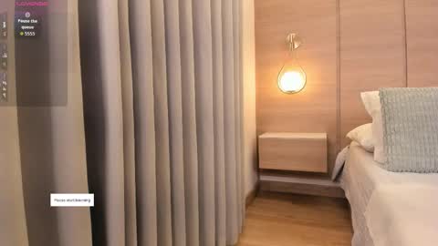 emilia_1040 online show from October 6, 12:24 pm