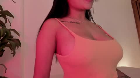 Snapshot of emilia_ghendle chatting on March 3, 6:12 pm Emilia Big Boobs online show from March 3, 6:12 pm