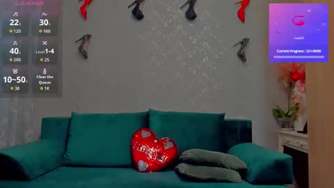 Emiliana online show from November 12, 9:42 am