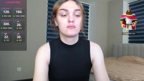 Snapshot of emiliarhodes chatting on November 29, 9:07 pm Emi online show from November 29, 9:07 pm