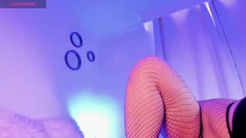 Snapshot of emilie_james chatting on September 30, 4:56 pm Emilie James online show from September 30, 4:56 pm