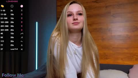 Emilly online show from January 26, 1:58 pm