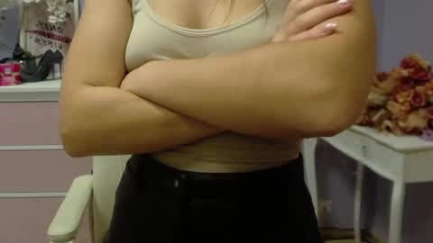 Emilly online show from January 2, 1:51 pm