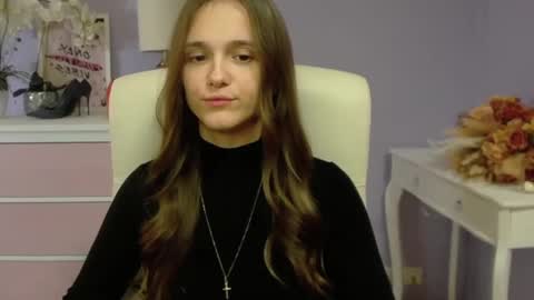 Emilly online show from January 10, 1:52 pm