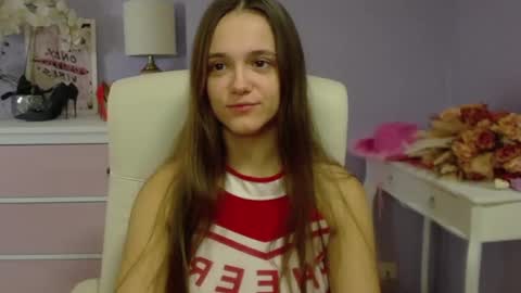 Emilly online show from January 13, 7:32 am