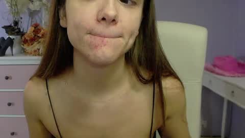 Emilly online show from February 17, 7:26 am