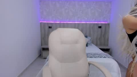 Emily online show from February 2, 11:51 am