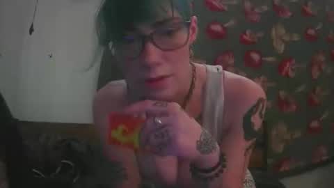 Snapshot of emily0903 chatting on November 25, 8:20 pm Emily Love online show from November 25, 8:20 pm