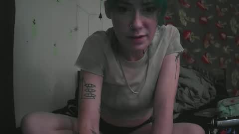 Snapshot of emily0903 chatting on November 30, 1:42 am Emily Love online show from November 30, 1:42 am