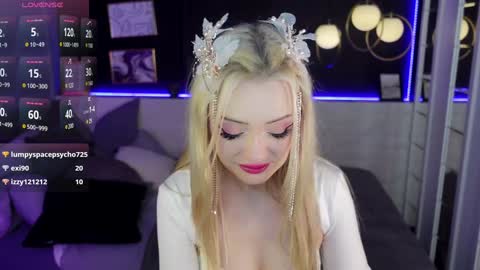 Emily online show from December 21, 4:57 pm