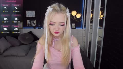 Emily online show from December 28, 1:18 am