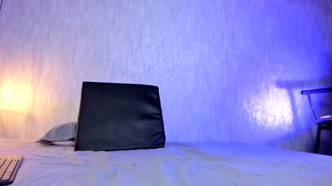 Emily online show from December 5, 2:55 pm