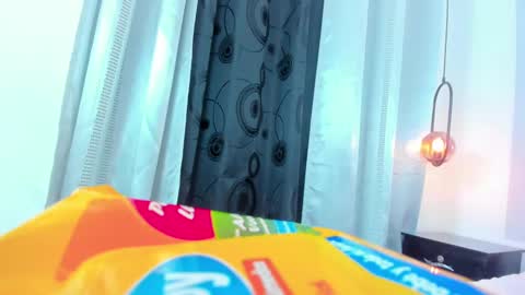 Snapshot of emily_gil1 chatting on January 9, 7:18 pm Emi online show from January 9, 7:18 pm