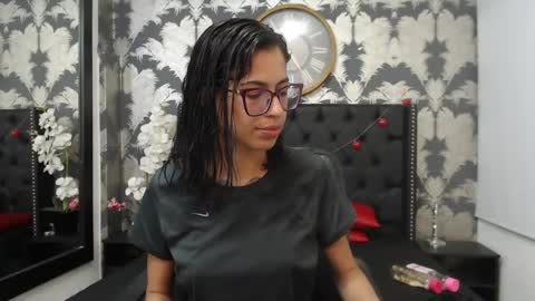 Emily online show from March 1, 6:00 pm