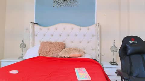 Emily online show from November 18, 12:27 am