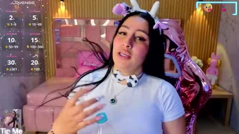 Snapshot of emily_mills_s chatting on October 7, 8:39 pm Emily online show from October 7, 8:39 pm