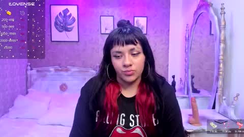 Emily online show from December 3, 7:23 pm