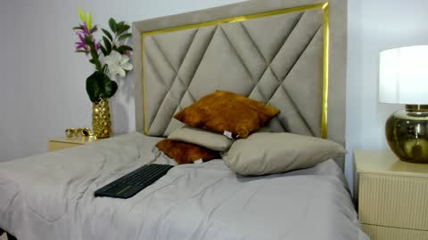 Emily online show from January 9, 9:47 pm