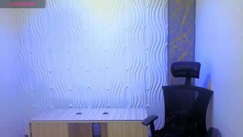 Snapshot of emily_rosse04 chatting on September 9, 12:15 pm online show from September 9, 12:15 pm