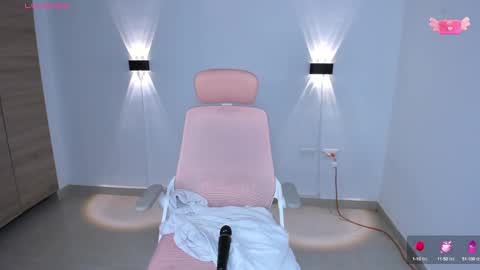 Emi online show from March 11, 11:04 pm