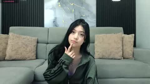 Emily online show from December 2, 1:17 pm