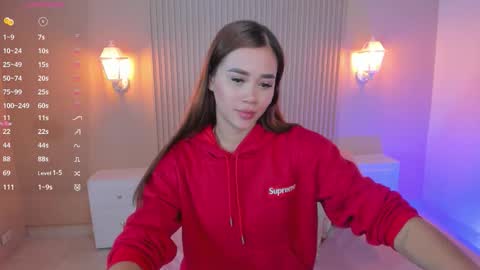 Snapshot of emilyevans7 chatting on October 17, 5:26 pm EMILY online show from October 17, 5:26 pm