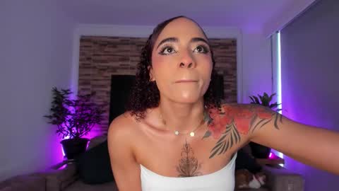 emily online show from November 25, 8:42 pm