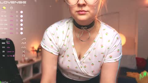 Emily  online show from December 21, 12:38 pm