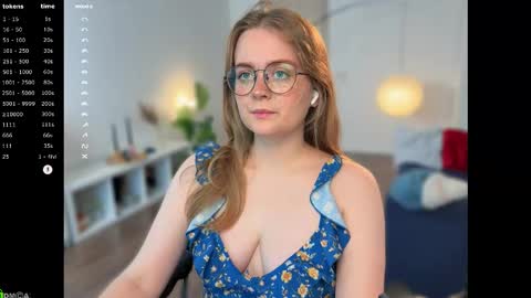 Emily  online show from October 18, 12:17 pm