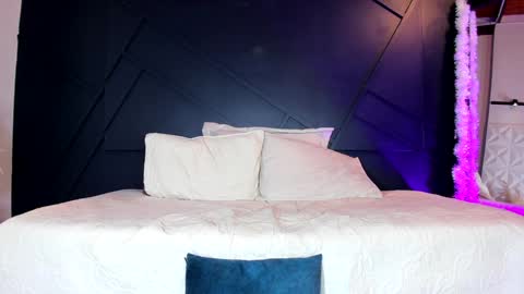 Emily online show from January 16, 10:53 am