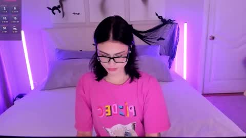 Emily online show from October 31, 9:43 am