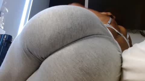 emily monrro online show from September 24, 2:15 am