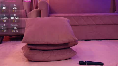 Snapshot of emilyrighter chatting on March 6, 11:47 am Hey i am Emily am - pm online show from March 6, 11:47 am