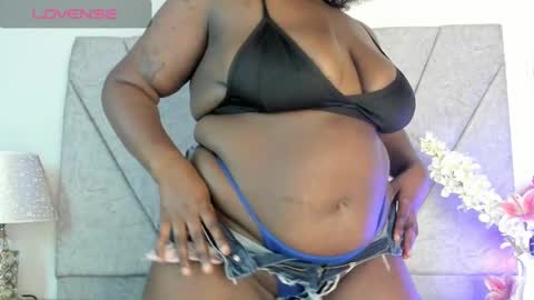 emilyrojas online show from January 22, 6:10 pm