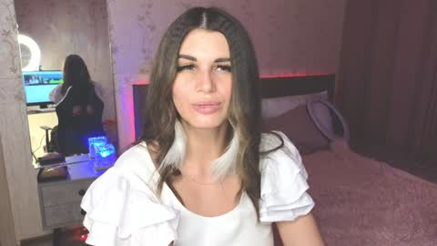 Emily online show from December 14, 6:13 am