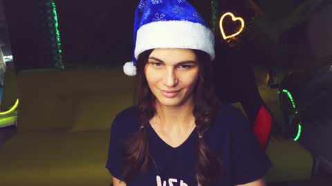 Emily online show from December 22, 4:50 am