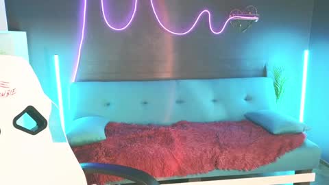 Emily online show from February 1, 4:56 am