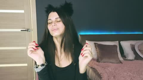 Emily online show from February 8, 1:11 am