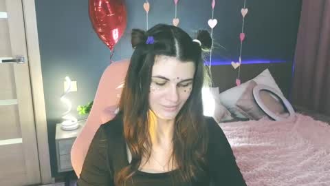 Emily online show from February 19, 7:28 am