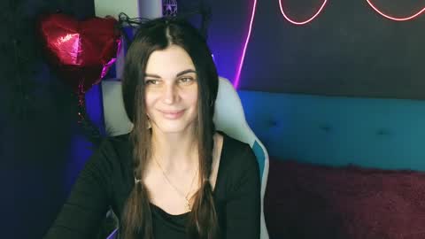 Emily online show from March 1, 5:09 am