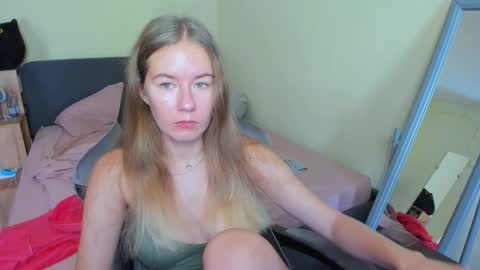 Emily online show from September 14, 9:19 am