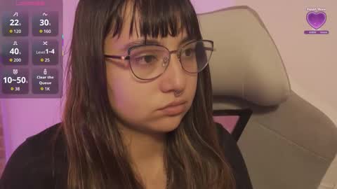 emma online show from November 7, 7:47 pm