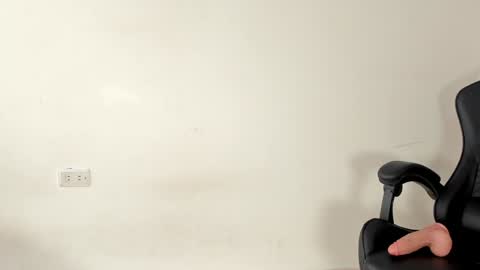 emma online show from December 3, 3:00 pm